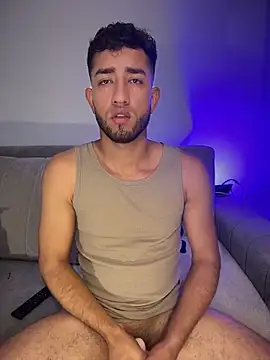 Snapshot of liam_bronw chatting on 11, 2, 2026 liam bronw online show from 11, 2, 2026