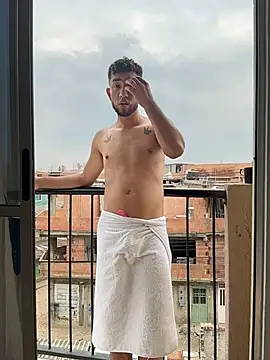 Snapshot of liam_bronw chatting on 5, 3, 2026 liam bronw online show from 5, 3, 2026