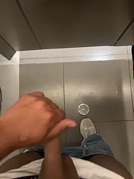 Snapshot of liam_bronw chatting on 15, 3, 2026 liam bronw online show from 15, 3, 2026