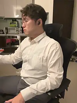 W0Ijn online show from 6, 3, 2026