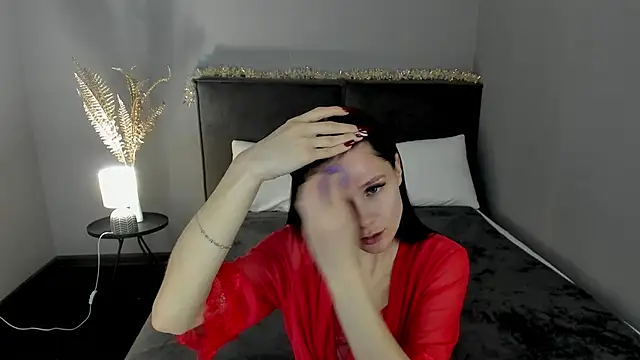 Snapshot of SkinyJoys chatting on 6, 2, 2026 SkinyJoys online show from 6, 2, 2026