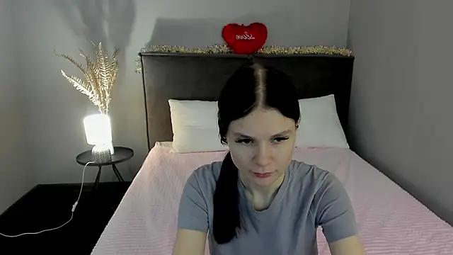 Snapshot of SkinyJoys chatting on 19, 2, 2026 SkinyJoys online show from 19, 2, 2026