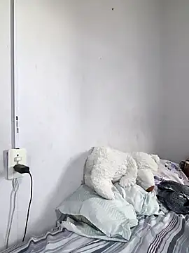 Larissinha015 online show from 28, 2, 2026