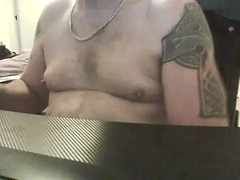 Snapshot of loudandproud chatting on 10, 4, 2026 loudandproud online show from 10, 4, 2026