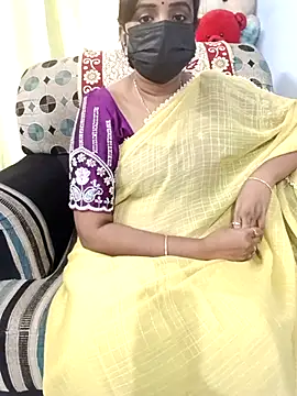 Snapshot of Tinarosy13 chatting on 22, 2, 2026 Tinarosy13 online show from 22, 2, 2026