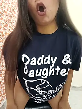 Snapshot of Hot_Twinkle chatting on 11, 4, 2026 Hot Twinkle online show from 11, 4, 2026