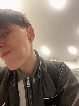 Snapshot of ravenryx chatting on 14, 4, 2026 ravenryx online show from 14, 4, 2026