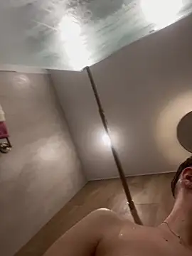 Snapshot of ravenryx chatting on 18, 4, 2026 ravenryx online show from 18, 4, 2026