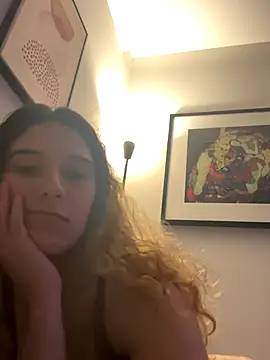 Snapshot of joanaguerreiru chatting on 5, 1, 2026 joanaguerreiru online show from 5, 1, 2026