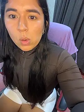 Snapshot of Minico25 chatting on 8, 4, 2026 Minico25 online show from 8, 4, 2026