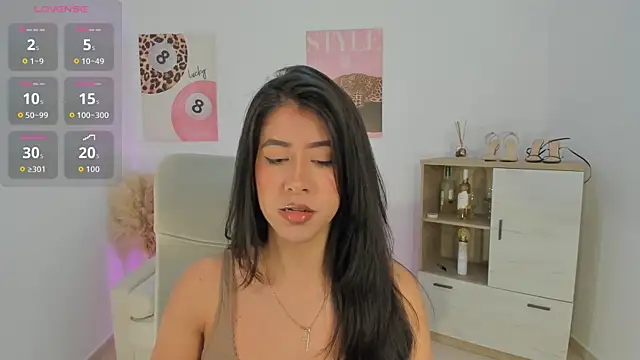 Snapshot of Sussan_Monroe chatting on 1, 4, 2026 Sussan Monroe online show from 1, 4, 2026