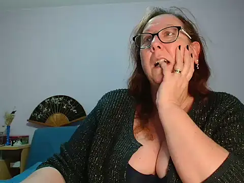 Snapshot of xmyriamx chatting on 4, 4, 2026 xmyriamx online show from 4, 4, 2026