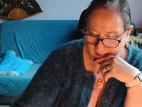 Snapshot of xmyriamx chatting on 5, 4, 2026 xmyriamx online show from 5, 4, 2026