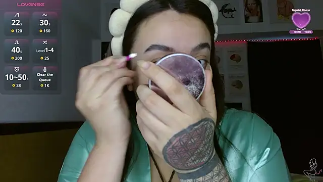 Snapshot of Nova-Satela chatting on 8, 6, 2026 Nova-Satela online show from 8, 6, 2026