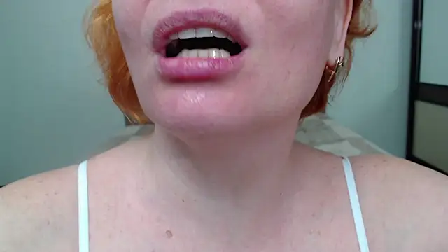 Snapshot of _Sweet_Dream_ chatting on 28, 2, 2025  Sweet Dream  online show from 28, 2, 2025