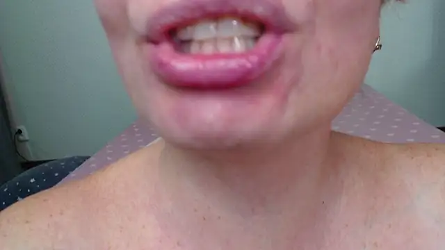 Snapshot of _Sweet_Dream_ chatting on 14, 10, 2025  Sweet Dream  online show from 14, 10, 2025