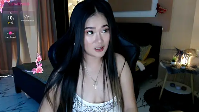 simplykhate online show from 9, 4, 2026