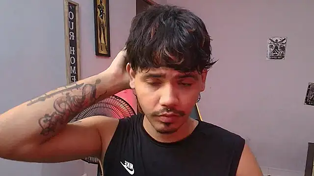 Snapshot of cum_park1 chatting on 15, 4, 2026 cum park1 online show from 15, 4, 2026