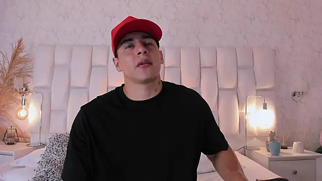 Snapshot of MassimoCo_ chatting on 10, 3, 2026 MassimoCo online show from 10, 3, 2026