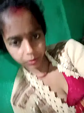 Snapshot of Alisha_beby143 chatting on 18, 1, 2026 Alisha beby143 online show from 18, 1, 2026