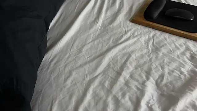 Snapshot of adelaide2026 chatting on 8, 3, 2026 adelaide2026 online show from 8, 3, 2026