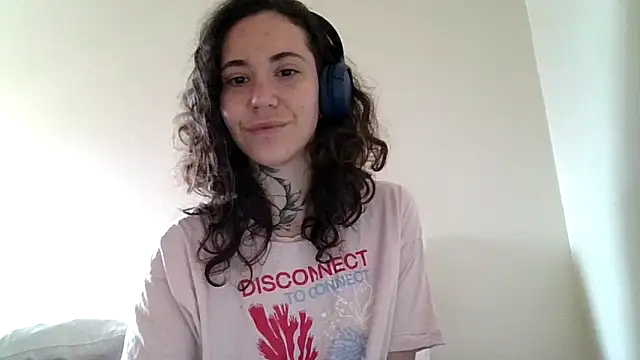 Dirty Pink online show from 5, 3, 2026