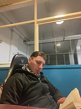 Snapshot of allee2206 chatting on 28, 3, 2026 allee2206 online show from 28, 3, 2026