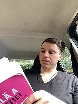 Snapshot of allee2206 chatting on 1, 4, 2026 allee2206 online show from 1, 4, 2026