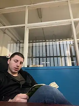 Snapshot of allee2206 chatting on 11, 4, 2026 allee2206 online show from 11, 4, 2026