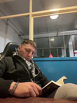 Snapshot of allee2206 chatting on 21, 4, 2026 allee2206 online show from 21, 4, 2026