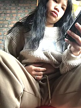 Snapshot of Minhkhue121 chatting on 1, 2, 2026 Minhkhue121 online show from 1, 2, 2026