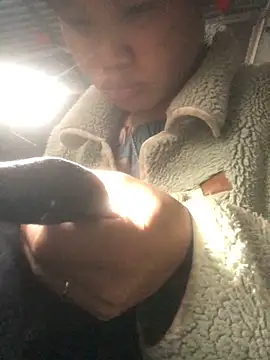 Snapshot of Minhkhue121 chatting on 5, 3, 2026 Minhkhue121 online show from 5, 3, 2026