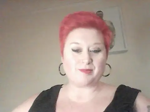 Snapshot of BustyRedxx chatting on 12, 3, 2026 BustyRedxx online show from 12, 3, 2026