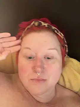 Snapshot of BustyRedxx chatting on 25, 3, 2026 BustyRedxx online show from 25, 3, 2026