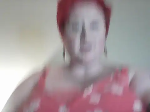 Snapshot of BustyRedxx chatting on 15, 4, 2026 BustyRedxx online show from 15, 4, 2026