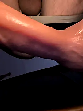 RyanTow06011148 online show from 9, 3, 2026