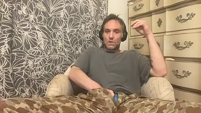 Snapshot of wolverinedream chatting on 18, 4, 2026 wolverinedream online show from 18, 4, 2026