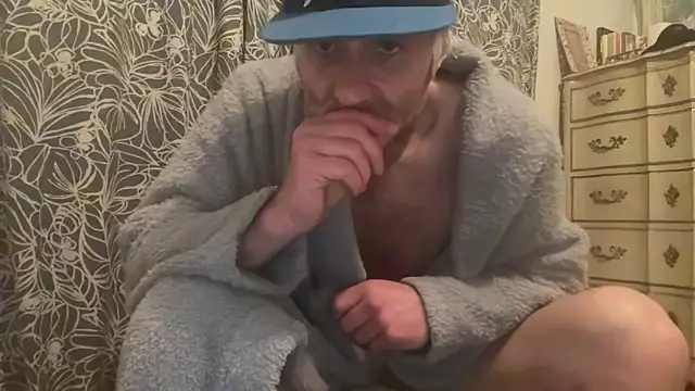 Snapshot of wolverinedream chatting on 27, 4, 2026 wolverinedream online show from 27, 4, 2026