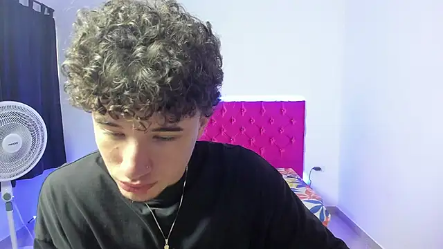 Snapshot of jean_burns chatting on 3, 2, 2026 jean burns online show from 3, 2, 2026