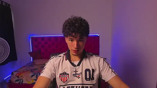 Snapshot of jean_burns chatting on 12, 2, 2026 jean burns online show from 12, 2, 2026