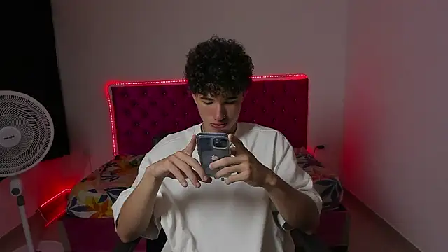 Snapshot of jean_burns chatting on 25, 2, 2026 jean burns online show from 25, 2, 2026