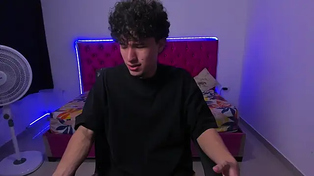 Snapshot of jean_burns chatting on 1, 3, 2026 jean burns online show from 1, 3, 2026