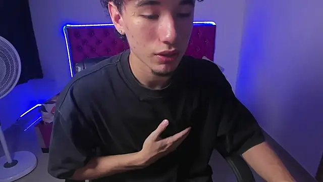 Snapshot of jean_burns chatting on 4, 3, 2026 jean burns online show from 4, 3, 2026