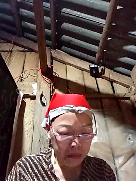 Agnes-baby online show from 28, 2, 2026