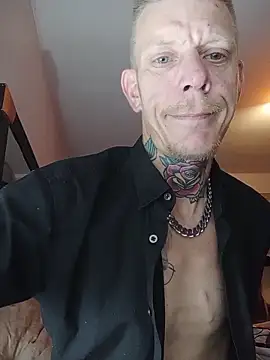 Snapshot of Der_Schoene_Penis chatting on 3, 6, 2026 Der Schoene Penis online show from 3, 6, 2026