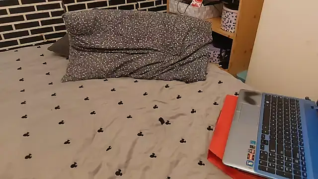 Snapshot of Spatgirl chatting on 18, 2, 2026 Spatgirl online show from 18, 2, 2026