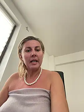 Amelia9798 online show from 10, 1, 2026