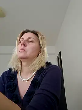 Snapshot of Amelia9798 chatting on 13, 3, 2026 Amelia9798 online show from 13, 3, 2026