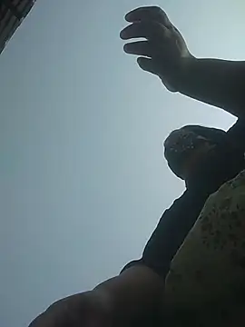 momo loves online show from 3, 2, 2026