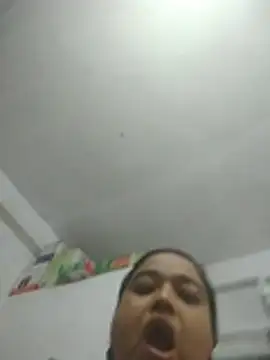 momo loves online show from 7, 4, 2026